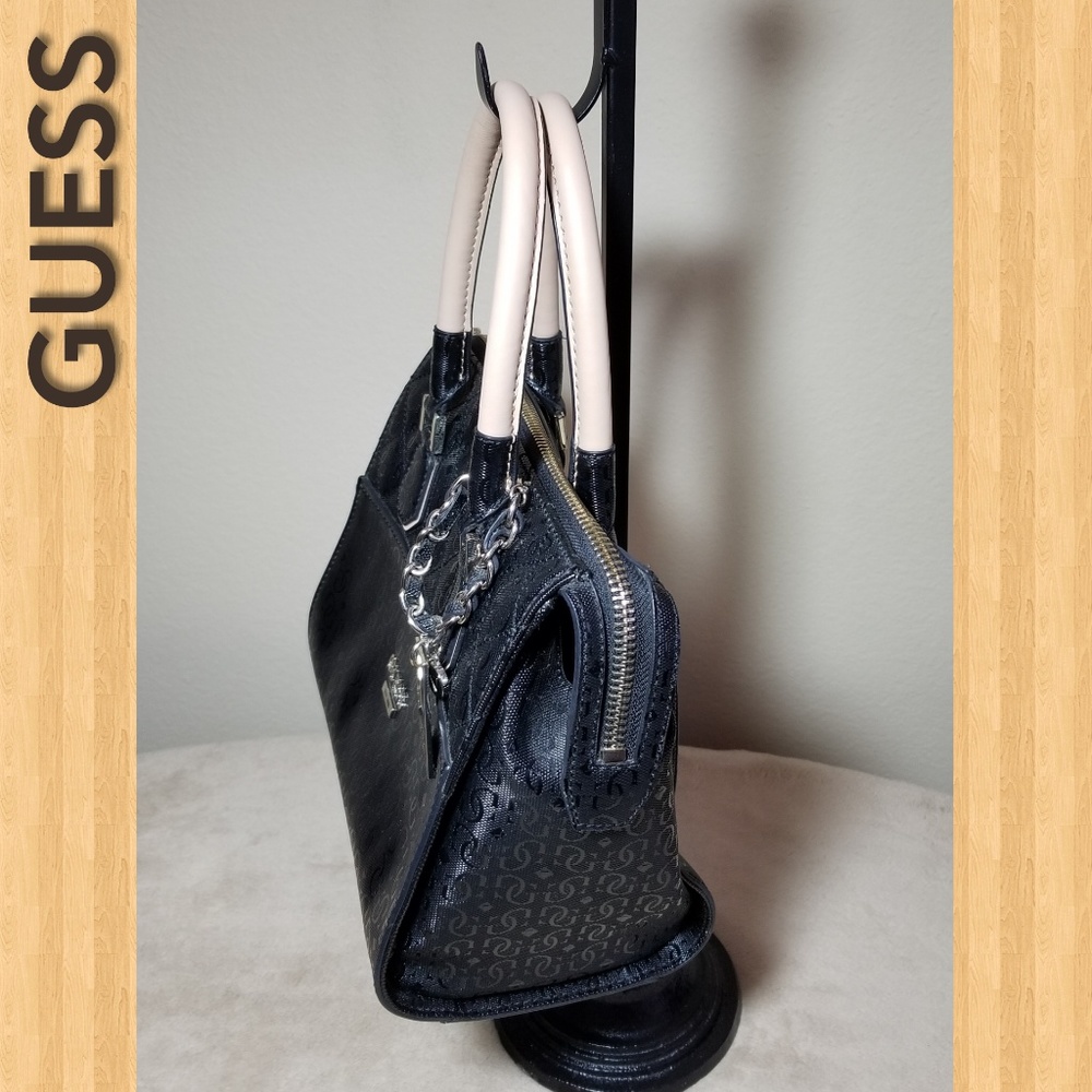 GUESS Women's Handbag - Picture 2 of 8